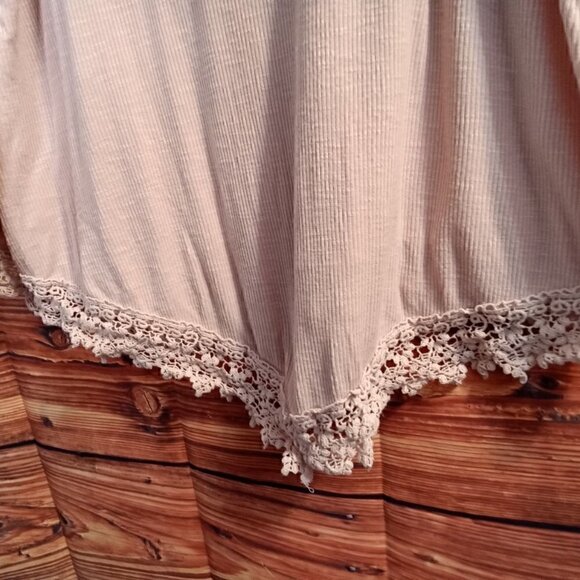 Pink rose Spaghetti strap medium women's top - Picture 7 of 9